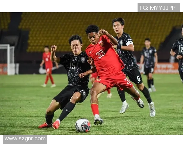 中国足球队比赛战术分析与球队表现提升策略探讨